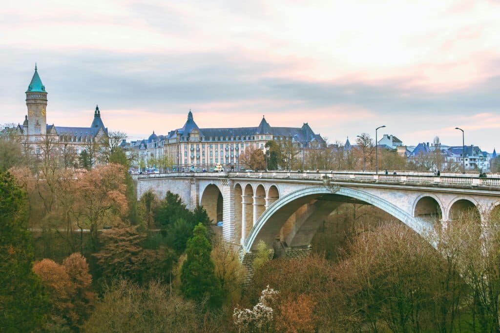 expat health insurance luxembourg